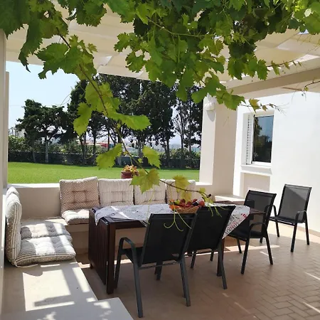 וילה Leonidas מסטיכרי