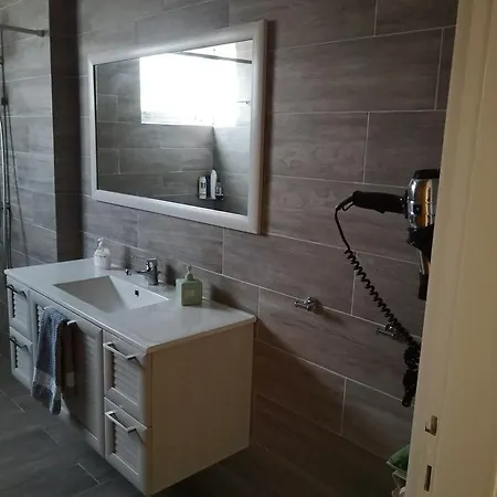 Leonidas * מסטיכרי