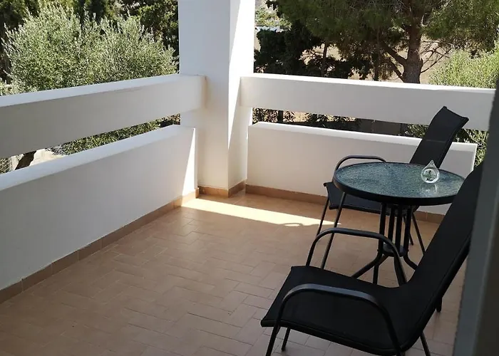 Leonidas فيلة ماستيخاري